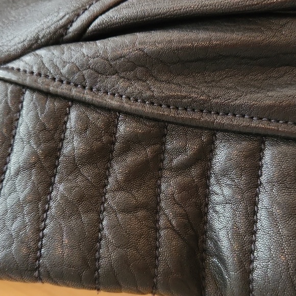Danier Leather Bomber Jacket - Picture 4 of 6
